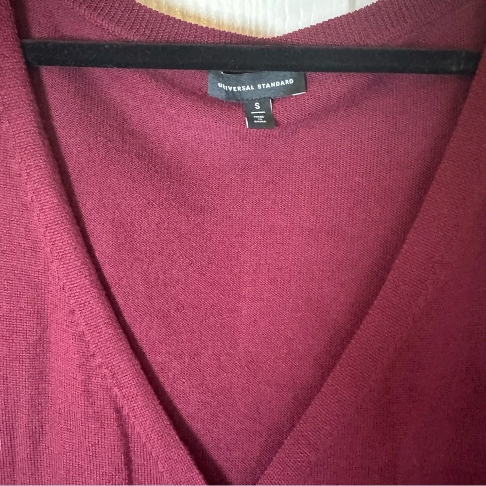 Universal Standard Merino Wool Women's Burgundy Cardigan Sweater